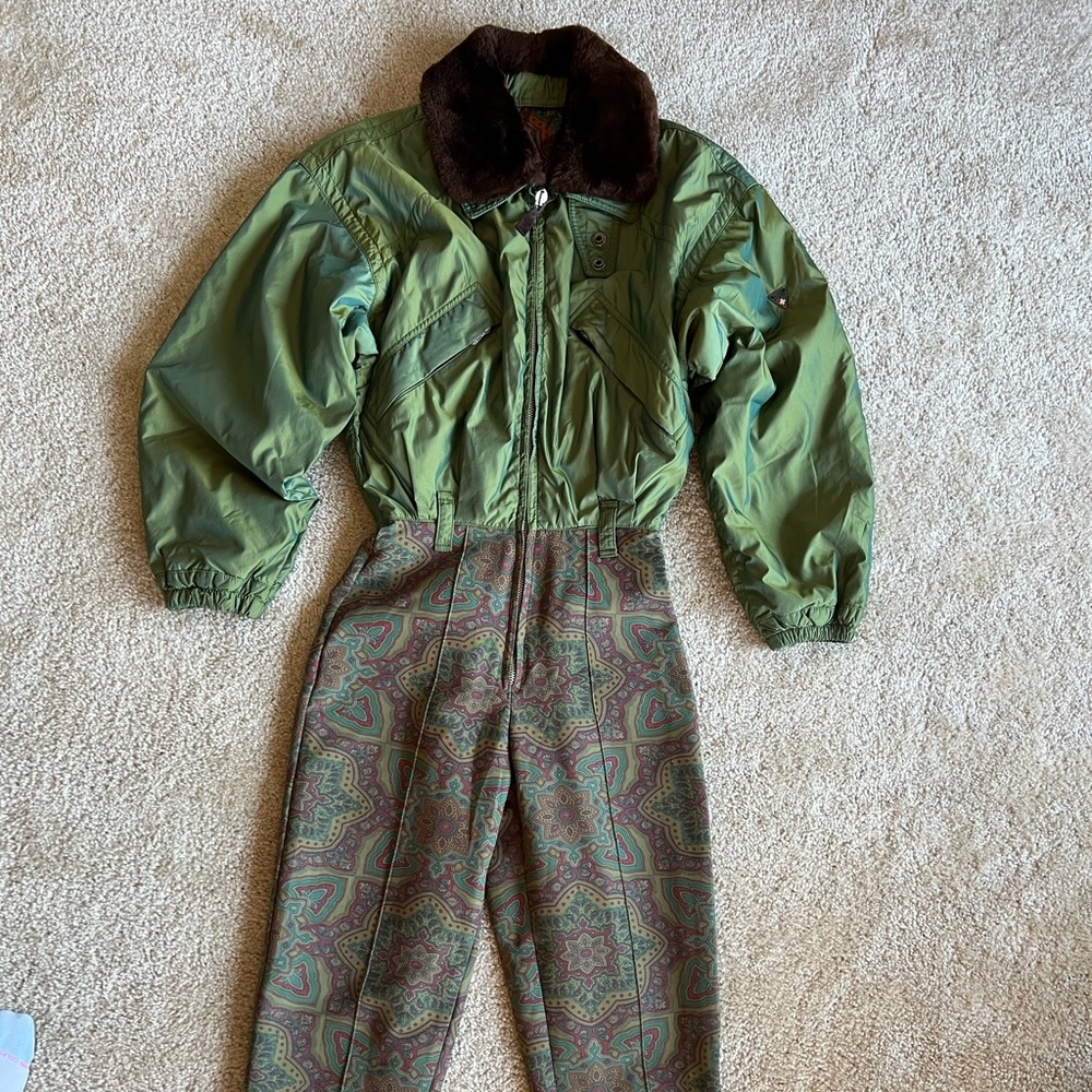 Post card ski suit US 4
